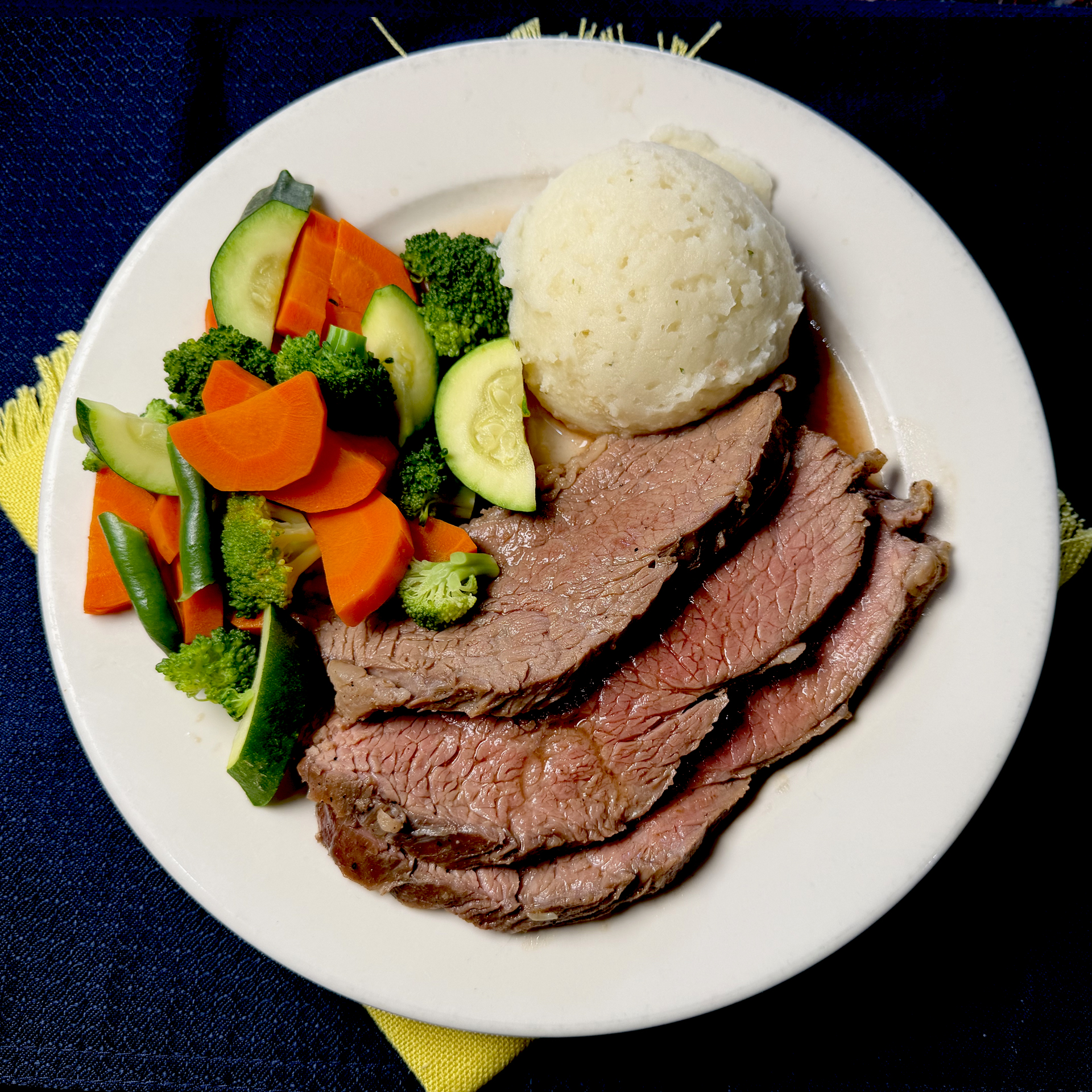 Santa Maria Tri-Tip Thanksgiving Plate at Capitola Diner