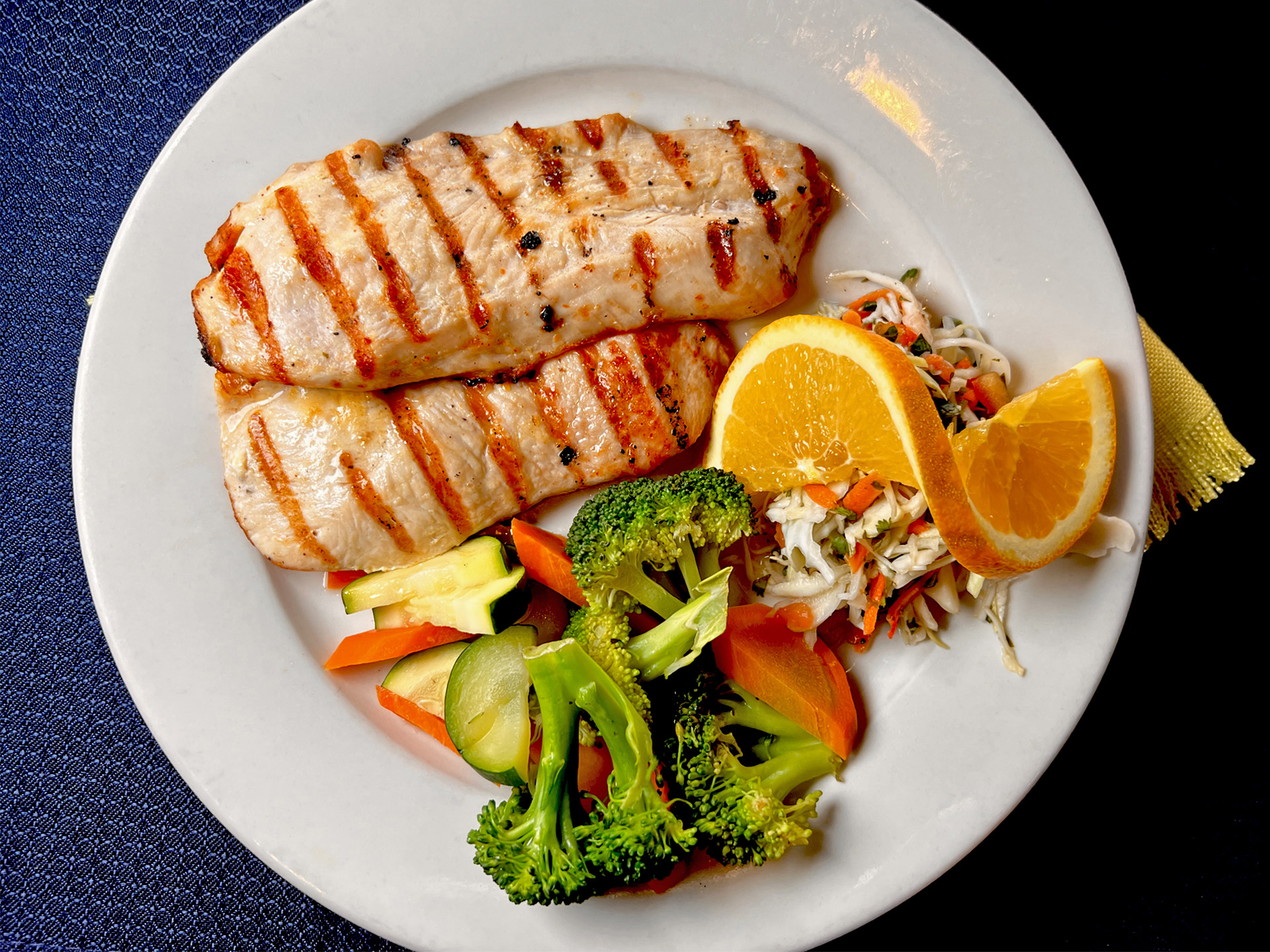 GrilledChickenBreast Broccoli Veggies Salad